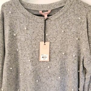 NWT Women's Gray light weight sweater with pearls